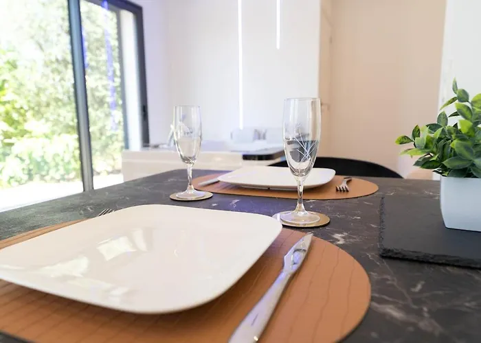 Romantic With Jacuzzi