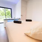 Appartamento Romantic With Jacuzzi