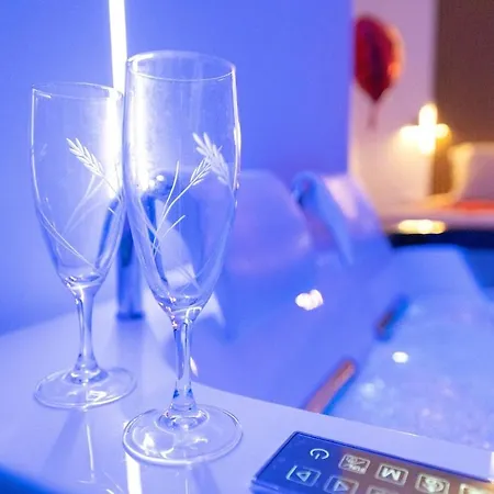 Apartman Romantic With Jacuzzi