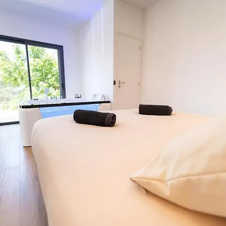 Apartmán Romantic With Jacuzzi