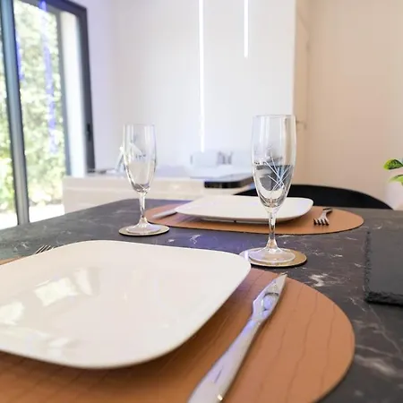 Romantic With Jacuzzi